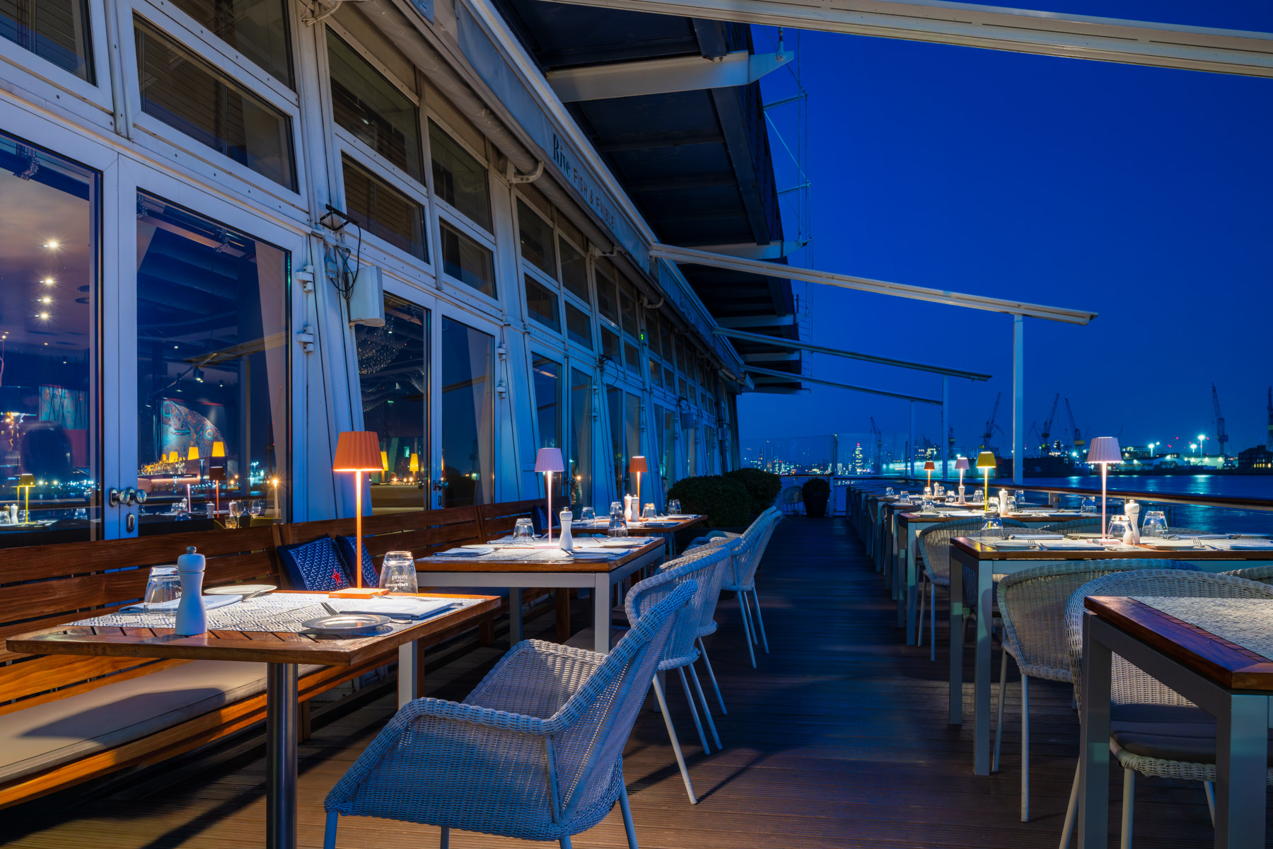 Terrasse abends